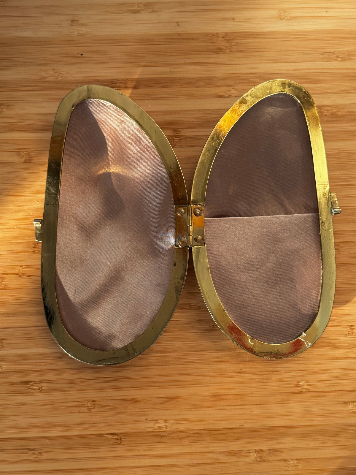 Shell Clutch
